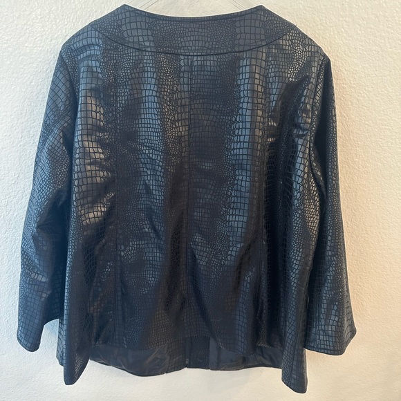 Susan Graver Style Faux Leather Alligator Zippered Jacket Sz 1X EUC - Picture 3 of 4